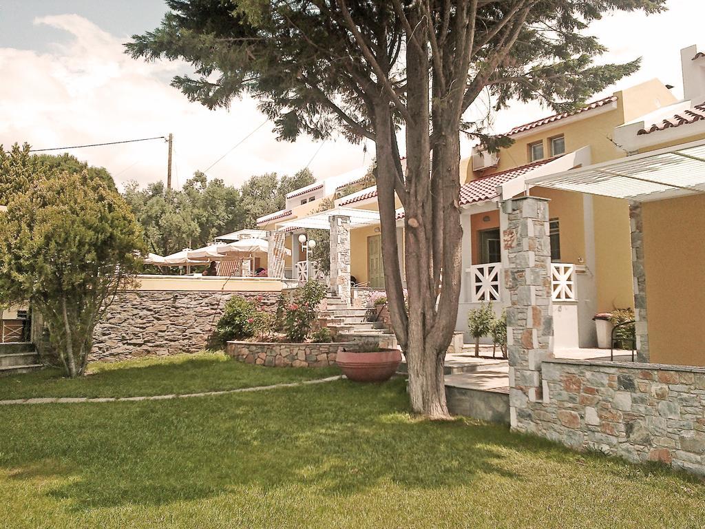 Aparthotel Sea Sun Plomari Esterno foto