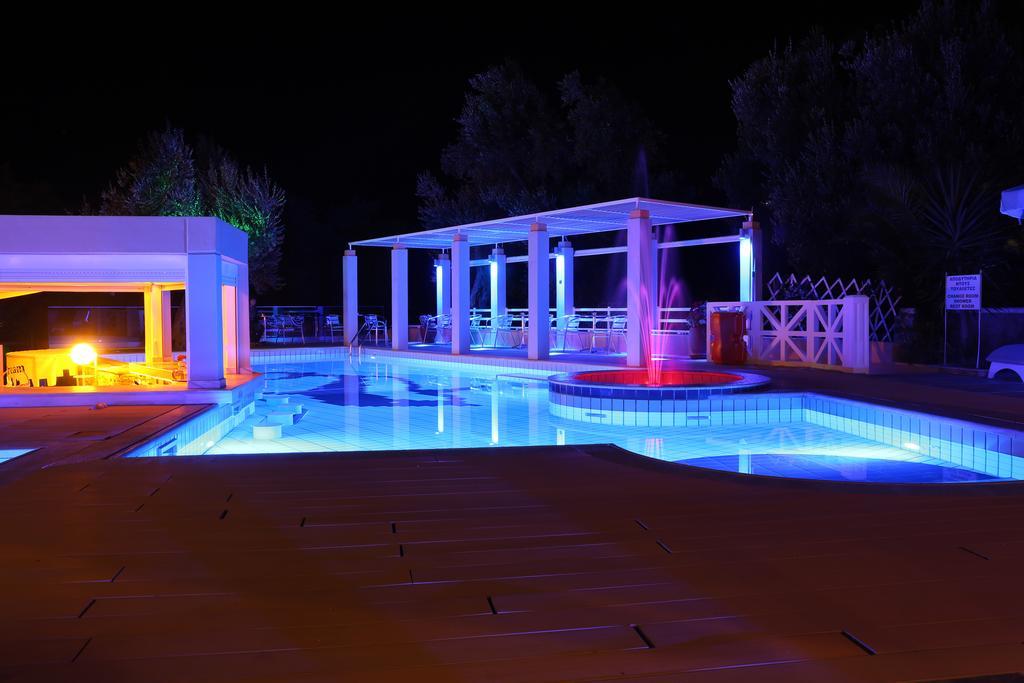 Aparthotel Sea Sun Plomari Esterno foto