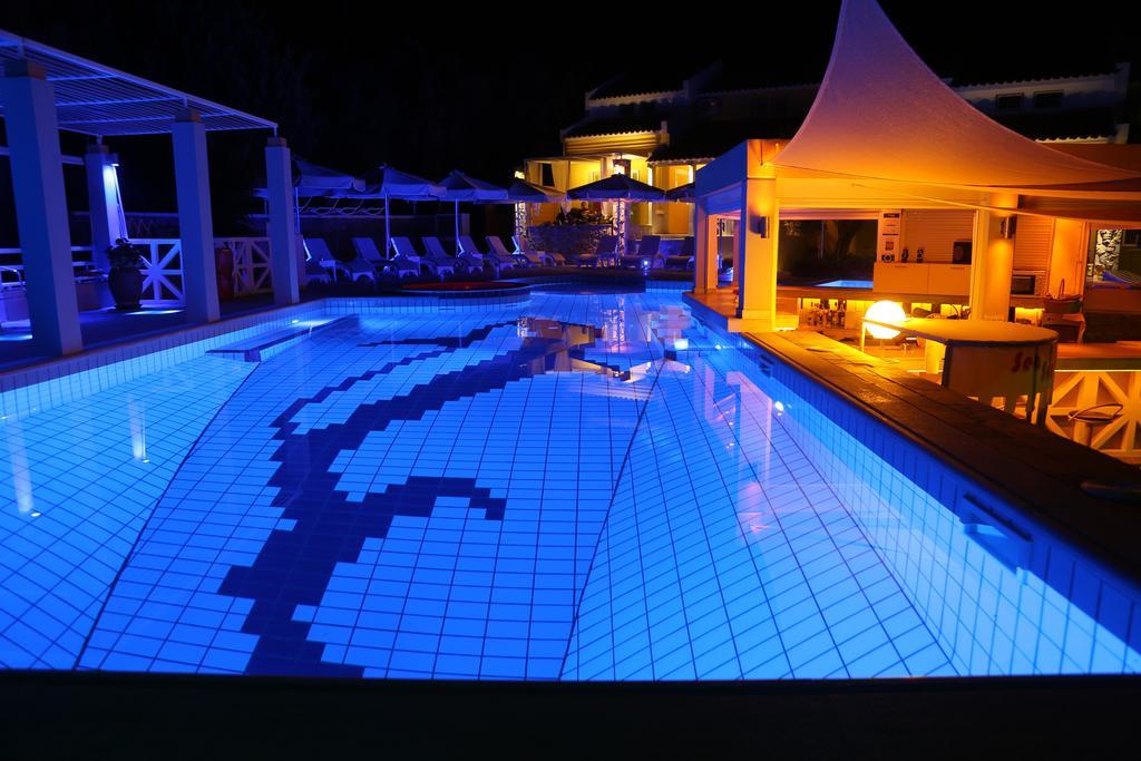 Aparthotel Sea Sun Plomari Esterno foto