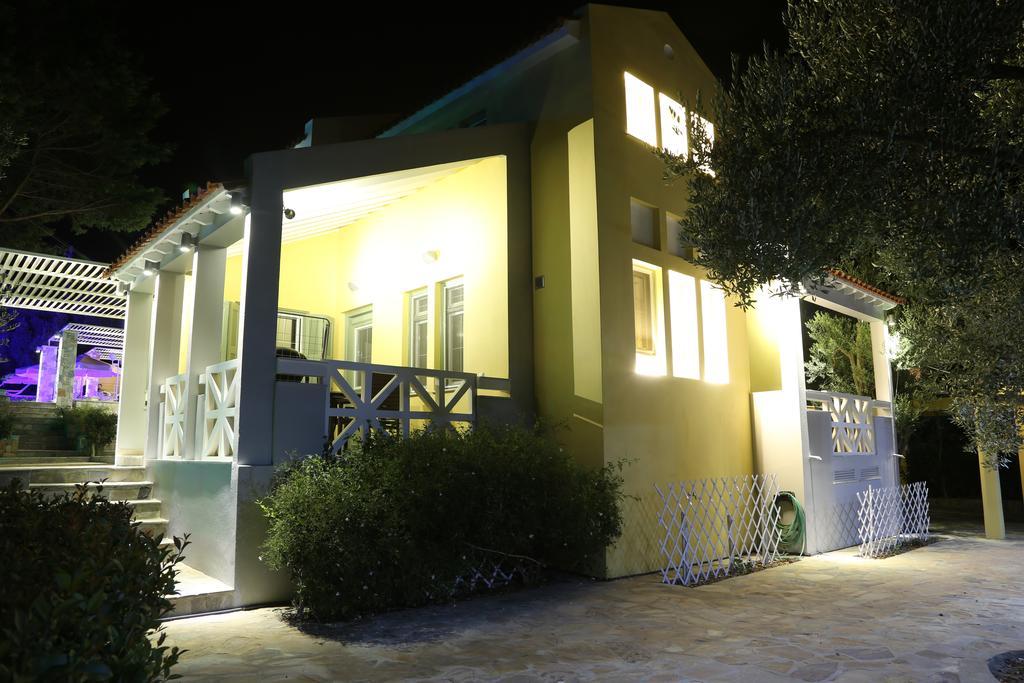 Aparthotel Sea Sun Plomari Esterno foto