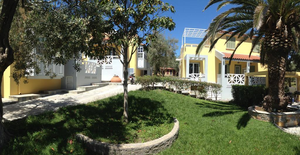 Aparthotel Sea Sun Plomari Esterno foto