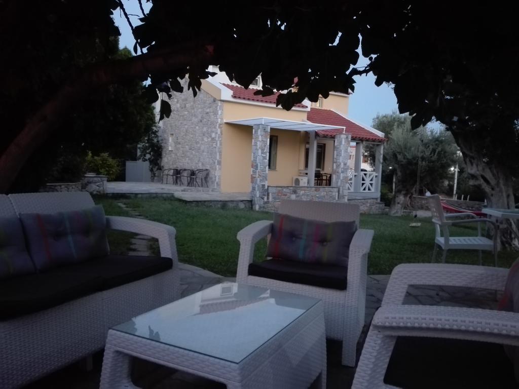 Aparthotel Sea Sun Plomari Esterno foto